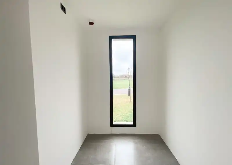 258162.jpg