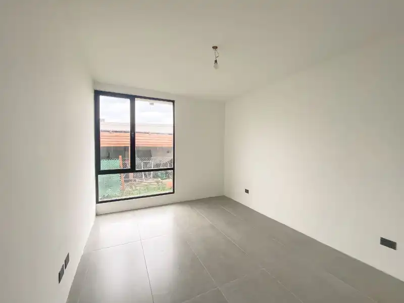 258166.jpg