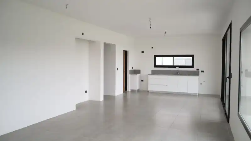 258189.jpg