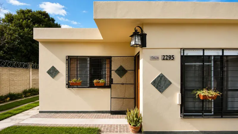 Casa en venta · Castelar, Morón, GBA Oeste, Provincia de Buenos Aires Casa en venta · Castelar, Morón, GBA Oeste, Provincia de Buenos Aires