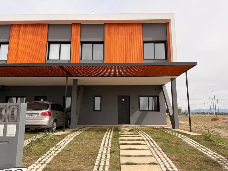 Casa en venta · Manantiales, Córdoba Capital, Córdoba Casa en venta · Manantiales, Córdoba Capital, Córdoba