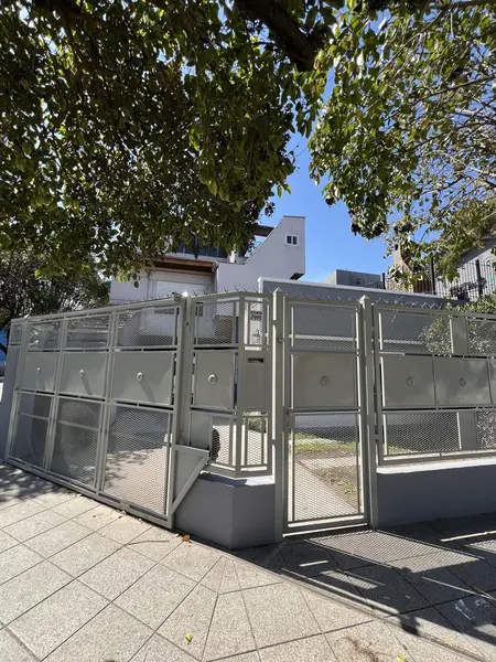 Casa en alquiler · Jose León Suarez, General San Martin, GBA Norte, Provincia de Buenos Aires