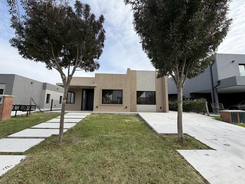 Casa en venta · Santo Tomas, Pilar, GBA Norte, Provincia de Buenos Aires