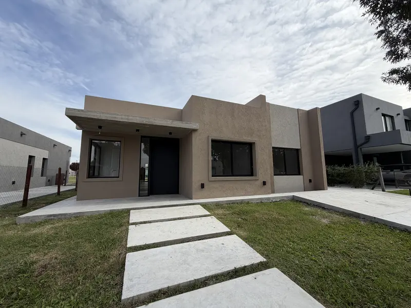 Casa en venta · Santo Tomas, Pilar, GBA Norte, Provincia de Buenos Aires