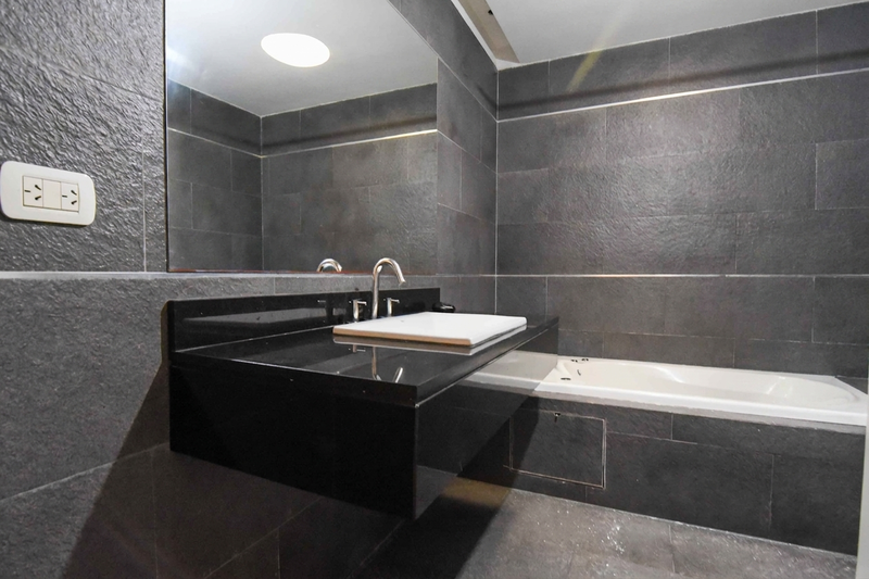 baño arriba chivilcoy.jpeg