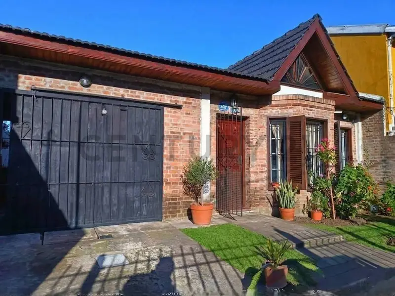 Casa en venta · Rafael Calzada, Almirante Brown, GBA Sur, Provincia de Buenos Aires