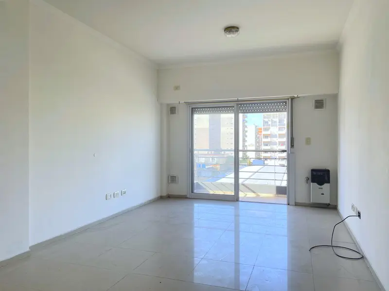 Departamento en alquiler · Flores, CABA