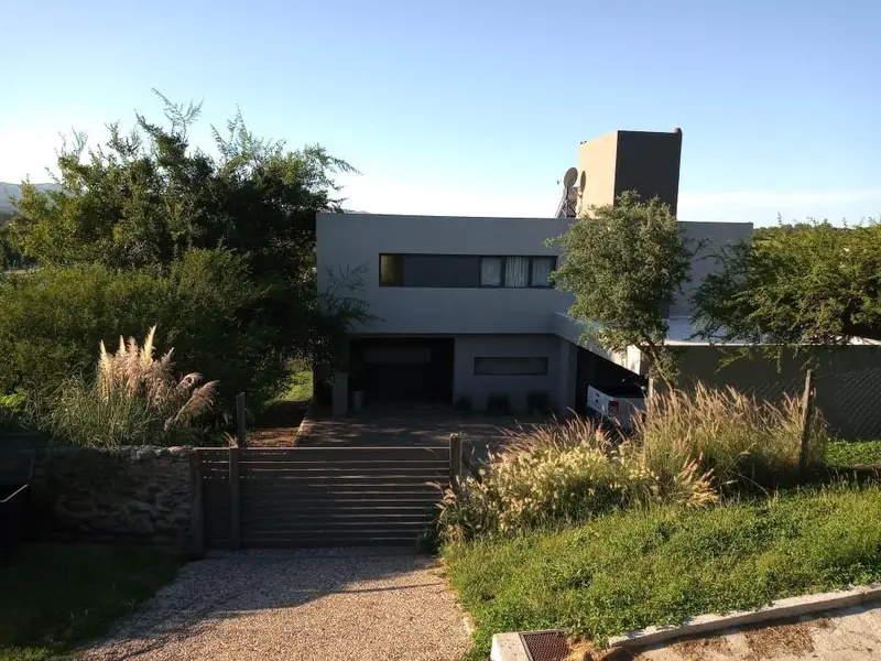 Casa en venta · Mendiolaza, Colon, Córdoba