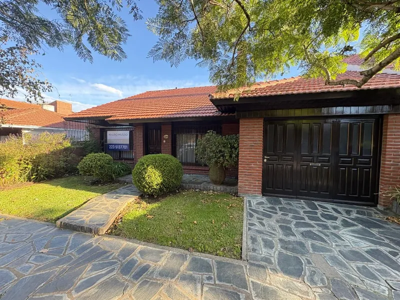 Casa en venta · Las Colinas de Peralta Ramos, Mar Del Plata, General Pueyrredón, Costa Atlántica, Provincia de Buenos Aires