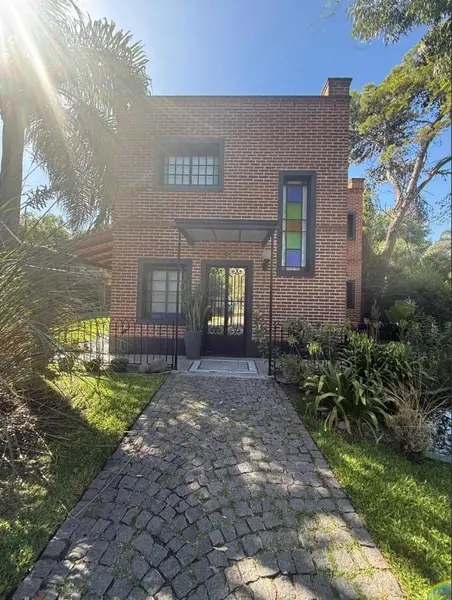 Casa en venta · Barrio Parque Leloir, Ituzaingó, GBA Oeste, Provincia de Buenos Aires