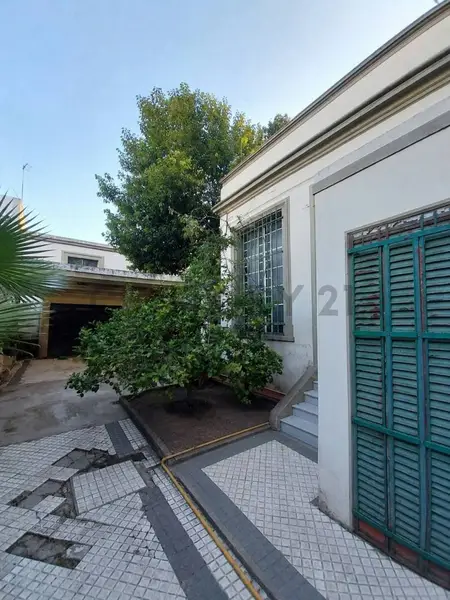 Casa en venta · Banfield, Lomas de Zamora, GBA Sur, Provincia de Buenos Aires