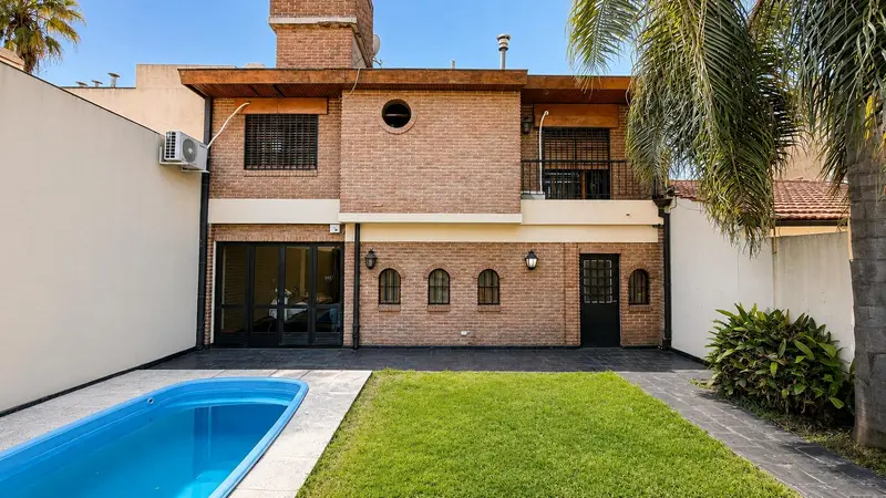 Casa en venta · Castelar, Morón, GBA Oeste, Provincia de Buenos Aires
