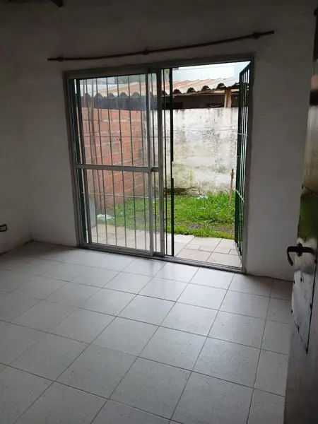 PH en alquiler · Ituzaingó Norte, Ituzaingó, GBA Oeste, Provincia de Buenos Aires