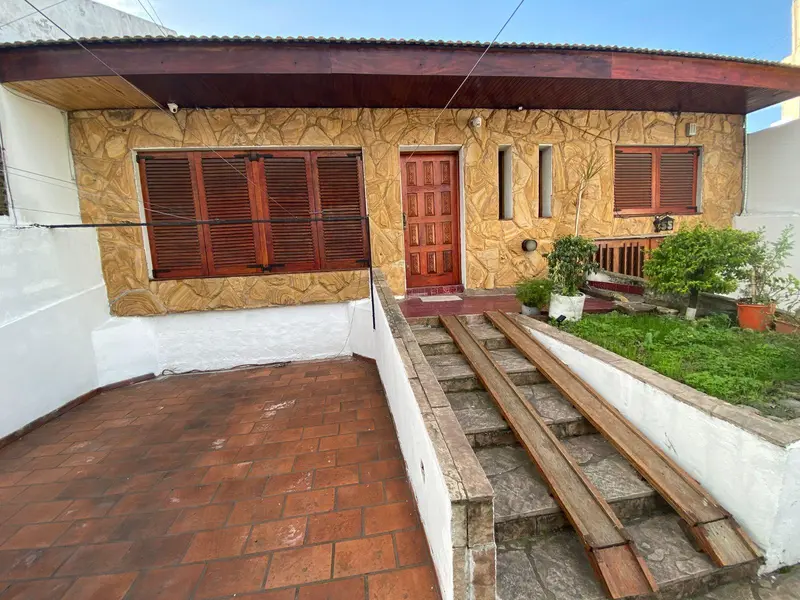 Casa en venta · Castelar, Morón, GBA Oeste, Provincia de Buenos Aires