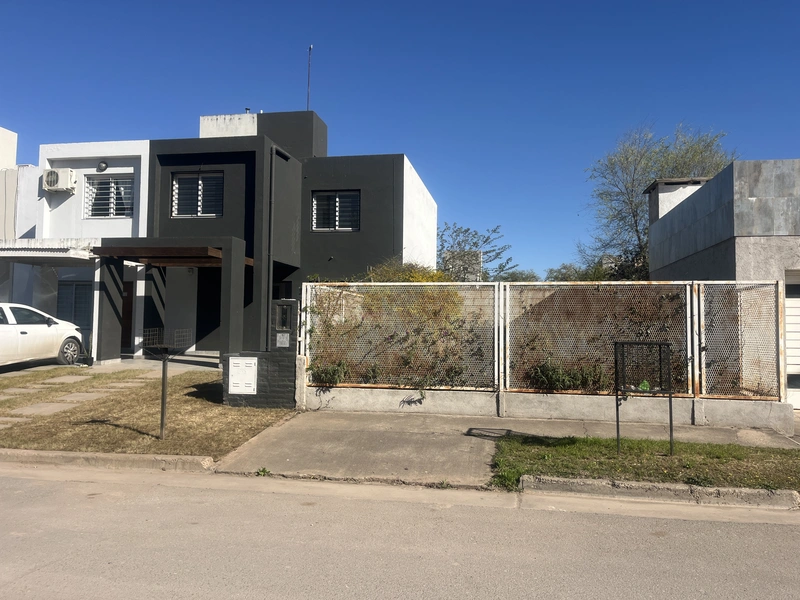 Casa en venta · Barrio Privado La Catalina, Córdoba Capital, Córdoba