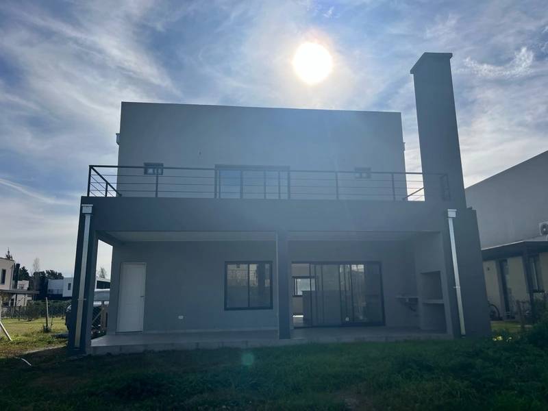 Casa en venta · Lagoon Pilar, Pilar, GBA Norte, Provincia de Buenos Aires Casa en venta · Lagoon Pilar, Pilar, GBA Norte, Provincia de Buenos Aires
