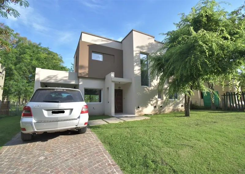 Casa en venta · Fincas de Hudson, Berazategui, GBA Sur, Provincia de Buenos Aires