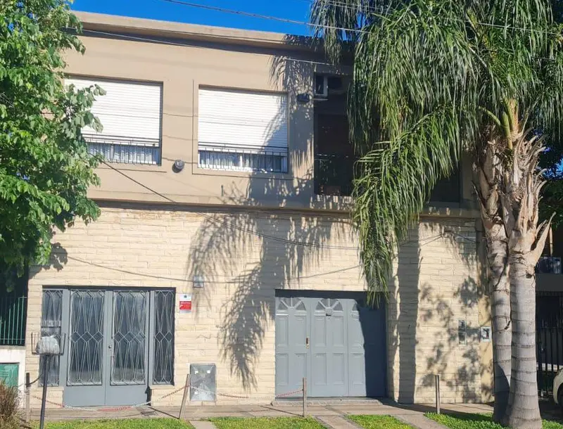 Casa en alquiler · Castelar, Morón, GBA Oeste, Provincia de Buenos Aires