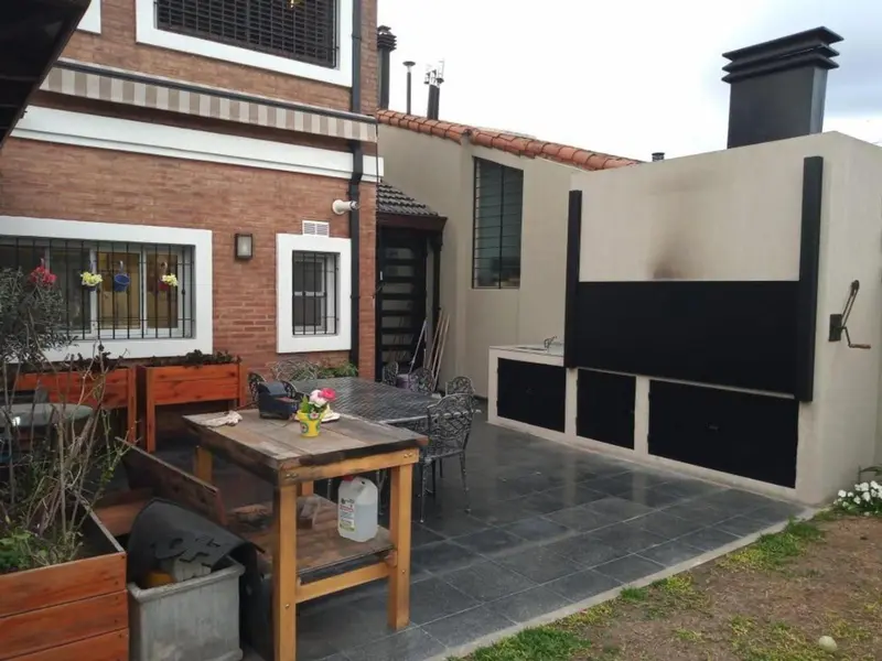 Casa en venta · Villa Luzuriaga, La Matanza, GBA Oeste, Provincia de Buenos Aires