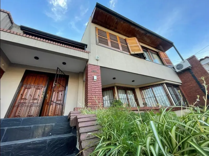 Casa en venta · Castelar, Morón, GBA Oeste, Provincia de Buenos Aires