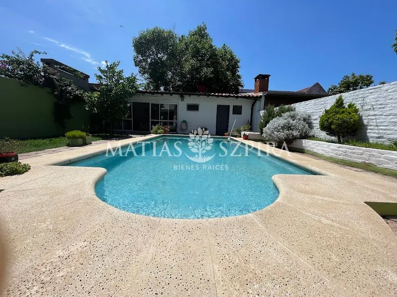 Casa en venta · Castelar Norte, Castelar, Morón, GBA Oeste, Provincia de Buenos Aires