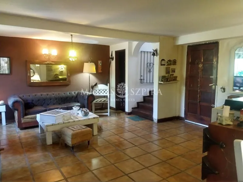 Casa en venta · Castelar, Morón, GBA Oeste, Provincia de Buenos Aires