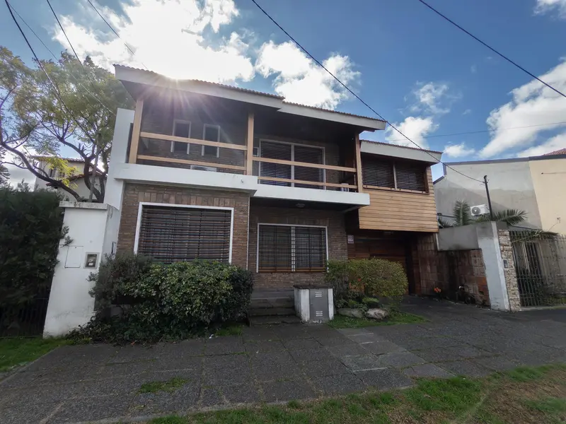 Casa en venta · Castelar, Morón, GBA Oeste, Provincia de Buenos Aires