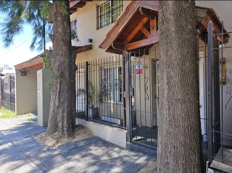 Casa en venta · Villa Gobernador Udaondo, Ituzaingó, GBA Oeste, Provincia de Buenos Aires
