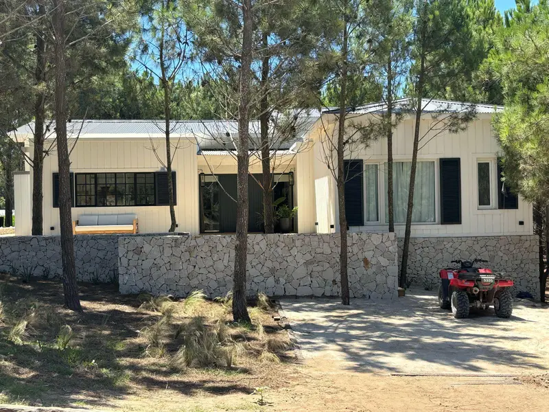 Casa en venta · Costa Esmeralda, Punta Medanos, La Costa, Costa Atlántica, Provincia de Buenos Aires