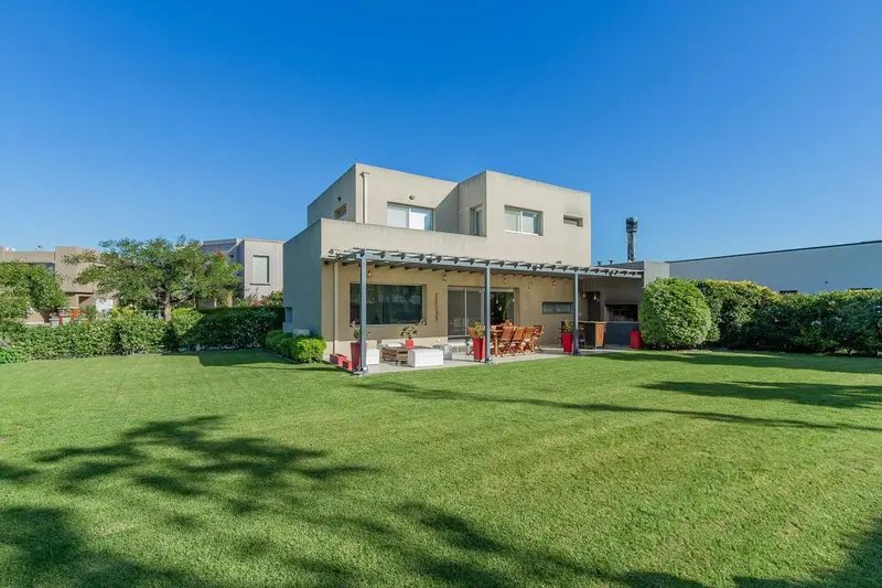 Casa en venta · Barrancas de Santa Maria, Pacheco, GBA Norte, Provincia de Buenos Aires