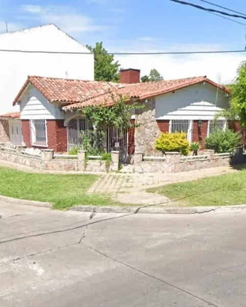 Casa en venta · Castelar, Morón, GBA Oeste, Provincia de Buenos Aires