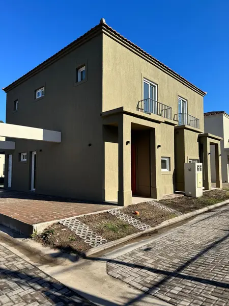 Casa en venta · Saravi Village, Pilar, GBA Norte, Provincia de Buenos Aires