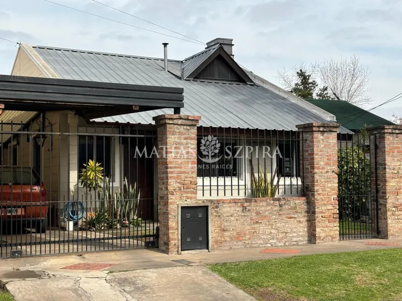 Casa en venta · Castelar Sur, Castelar, Morón, GBA Oeste, Provincia de Buenos Aires