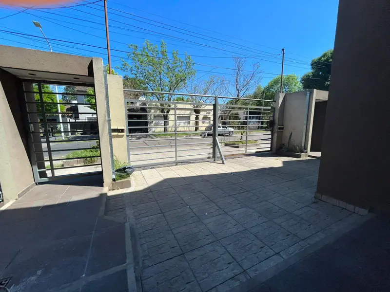 PH en alquiler · San Antonio de Padua, Merlo, GBA Oeste, Provincia de Buenos Aires