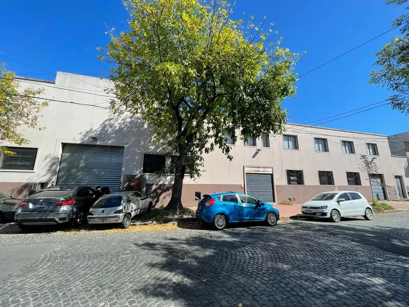 Depósito en venta · Nueva Pompeya, CABA