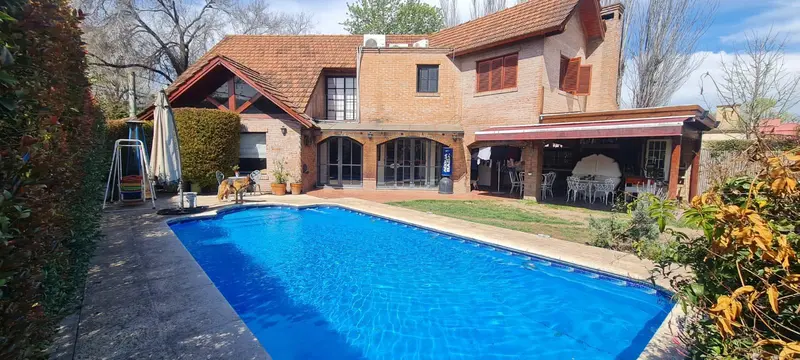 Casa en venta · Barrio Parque Leloir, Ituzaingó, GBA Oeste, Provincia de Buenos Aires