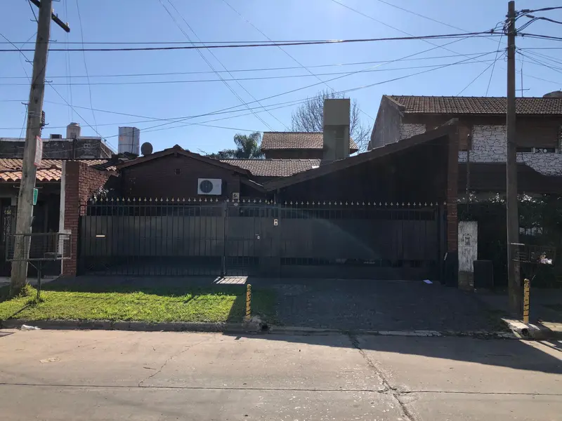 Casa en venta · Villa Sarmiento, Morón, GBA Oeste, Provincia de Buenos Aires