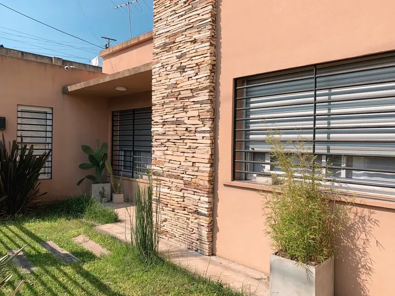 Casa en venta · Morón, GBA Oeste, Provincia de Buenos Aires
