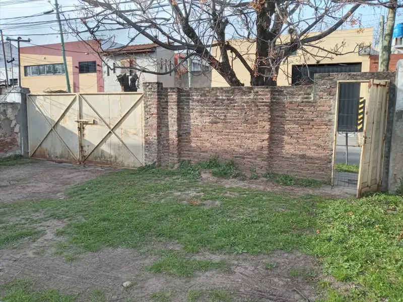 Terreno en venta · Caseros, Tres de Febrero, GBA Oeste, Provincia de Buenos Aires