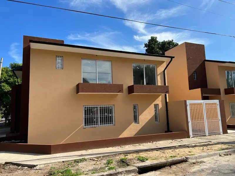 Casa en venta · Villa Sarmiento, Morón, GBA Oeste, Provincia de Buenos Aires