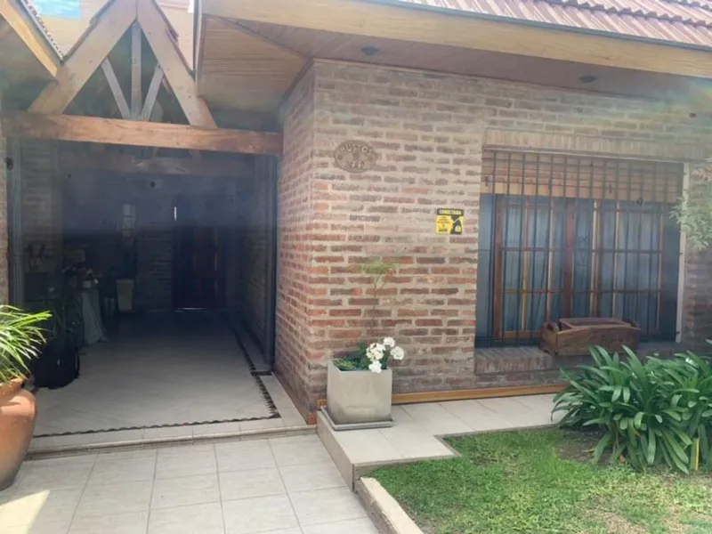 Casa en venta · Castelar, Morón, GBA Oeste, Provincia de Buenos Aires