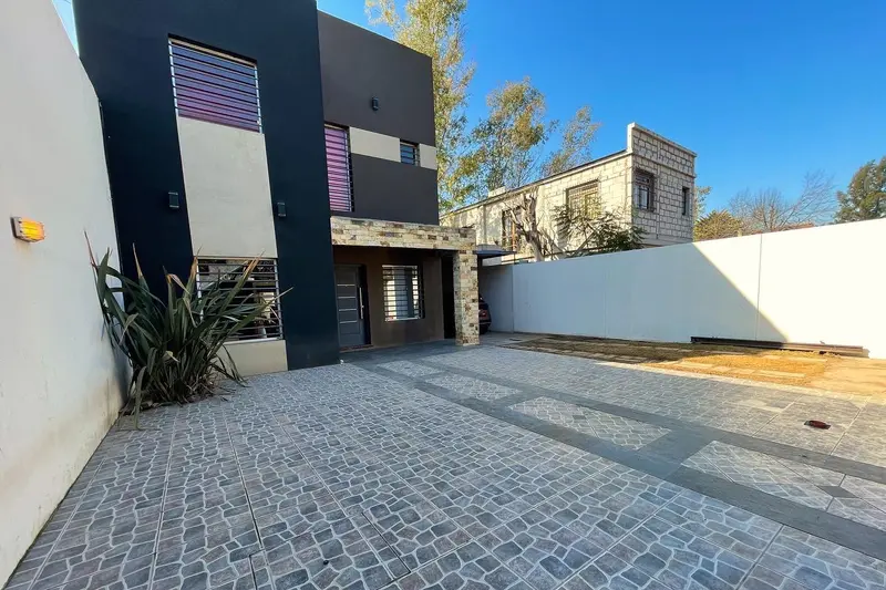 Casa en venta · Barrio Parque Leloir, Ituzaingó, GBA Oeste, Provincia de Buenos Aires