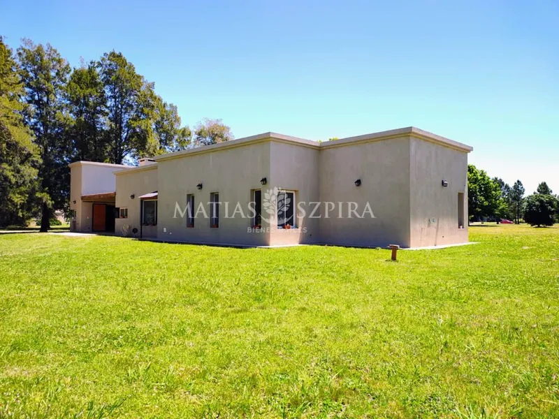 Casa en venta · Carlos Keen, Luján, GBA Oeste, Provincia de Buenos Aires