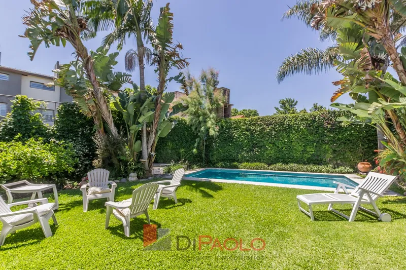 Casa en venta · Tres de Febrero, GBA Oeste, Provincia de Buenos Aires