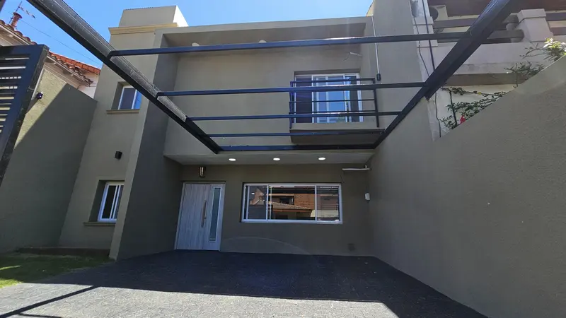 Casa en venta · Castelar, Morón, GBA Oeste, Provincia de Buenos Aires