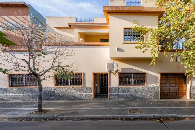 Casa en alquiler · Ramos Mejia, La Matanza, GBA Oeste, Provincia de Buenos Aires