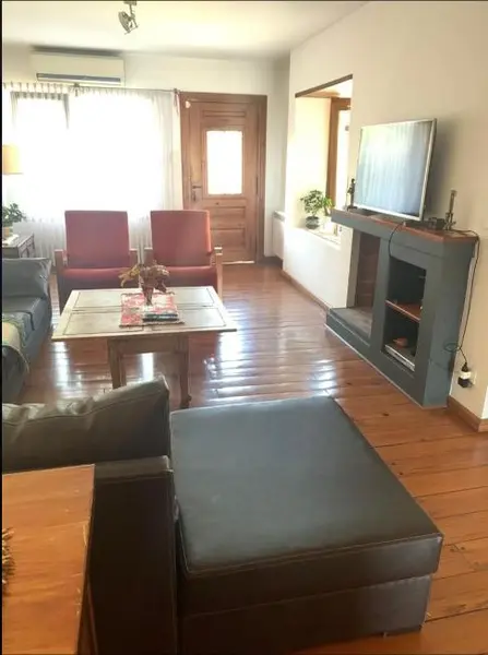Casa en venta · Castelar, Morón, GBA Oeste, Provincia de Buenos Aires
