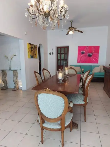 Casa en venta · Castelar, Morón, GBA Oeste, Provincia de Buenos Aires