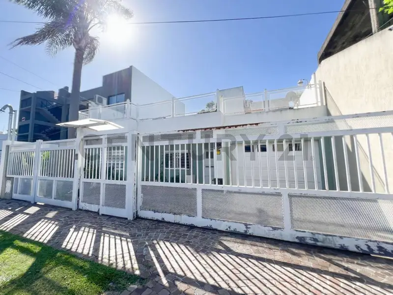 Casa en venta · Morón, GBA Oeste, Provincia de Buenos Aires