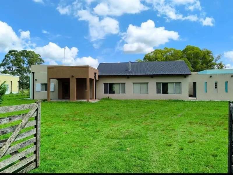 Casa en venta · Carlos Keen, Luján, GBA Oeste, Provincia de Buenos Aires